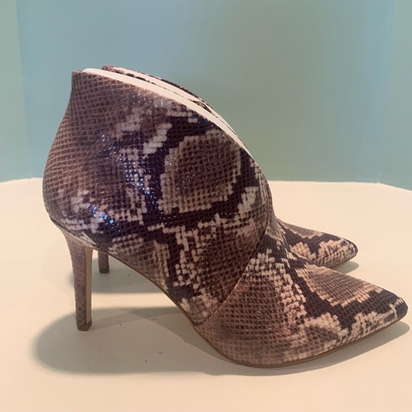 Jessica Simpson Shoes - Jessica Simpson snake print stiletto ankle boots